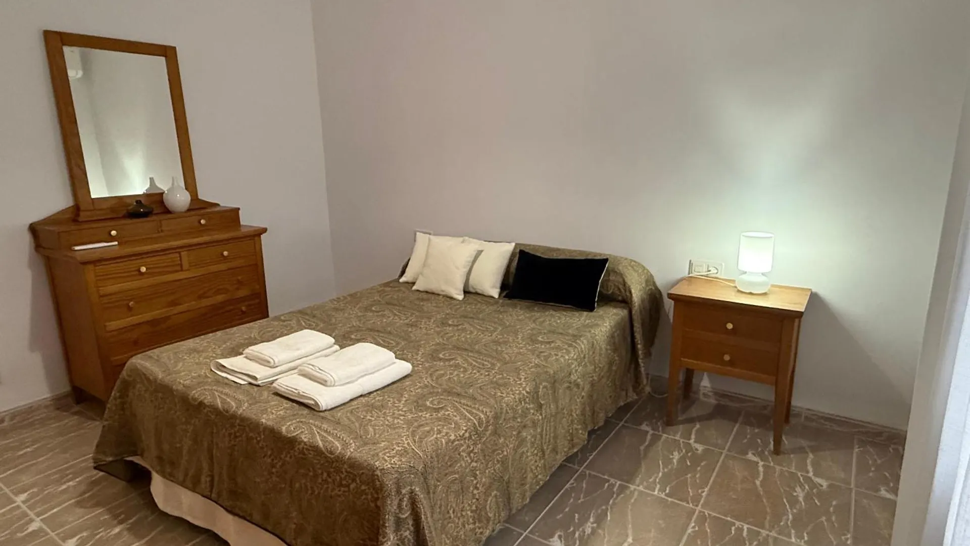 Meloja Centro Apartment Hornachuelos Spain